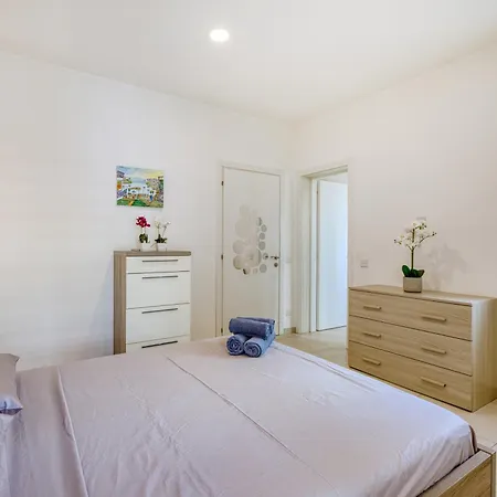 Lägenhet Spacious