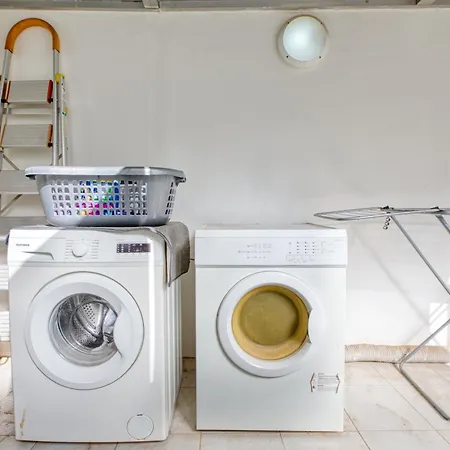 Spacious Lejlighed Sliema