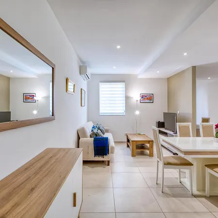 Apartment Spacious Sliema
