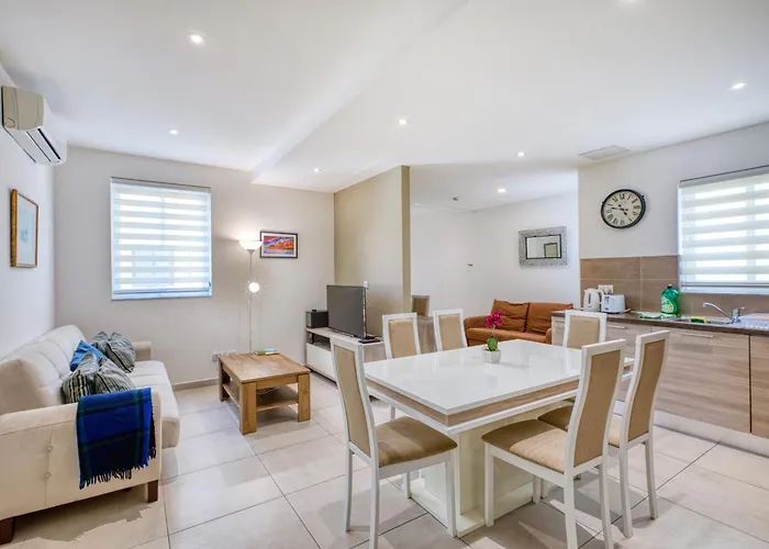 Spacious Appartamento Sliema